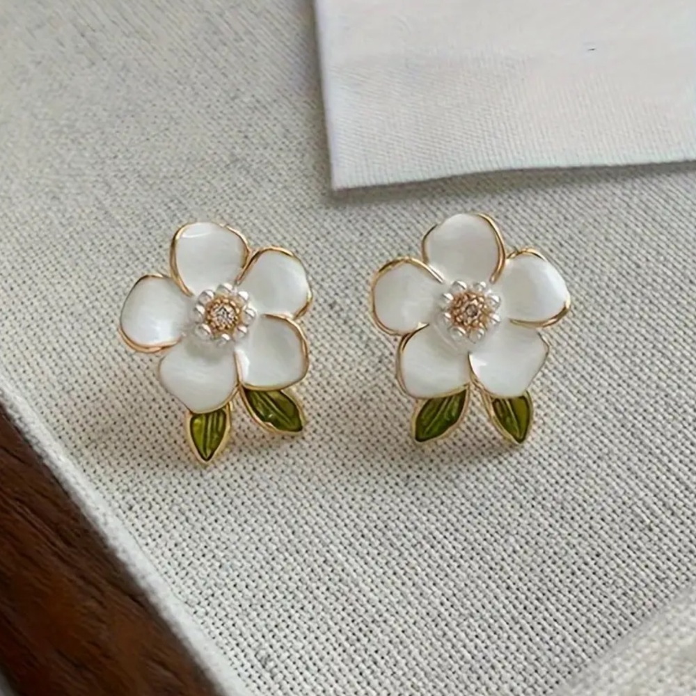 NWOT - Floral Earrings in White Enamel and Cubic Zirconia